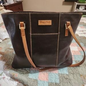 Dooney& Bourke tote+ accessories